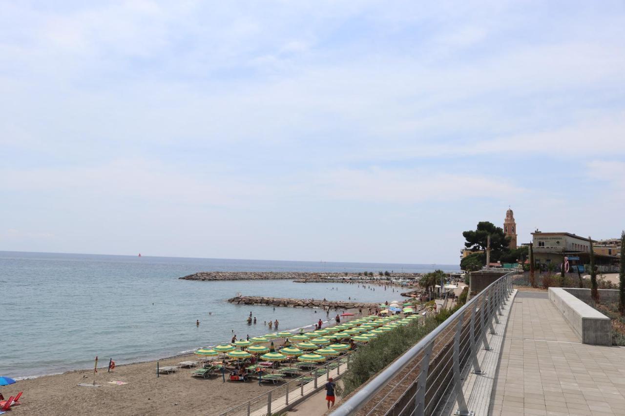 Kadevi Sanremo -Garage Privato, Biciclette- Apartment Exterior photo